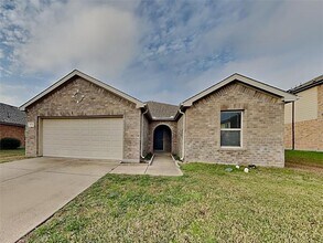 Building Photo - 14721 Forest Hollow Dr