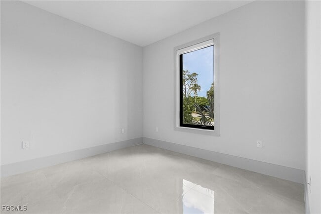 Building Photo - 2378 Hunter Blvd