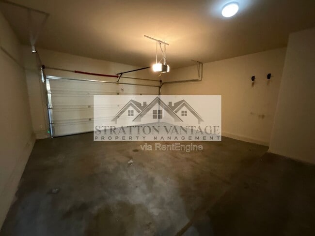 Building Photo - 4709 E Portola Valley Dr