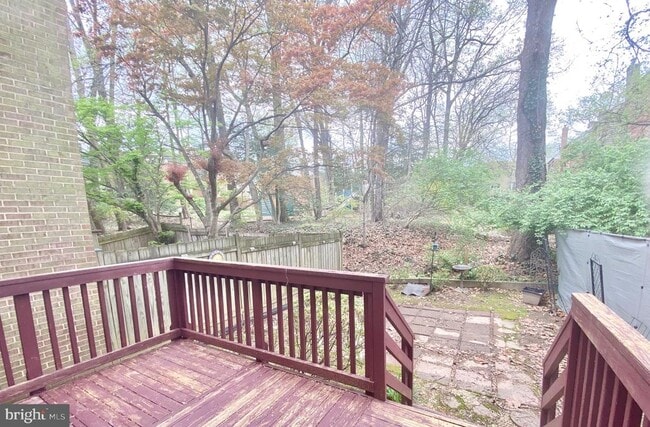 Building Photo - 10323 Hampshire Green Ave