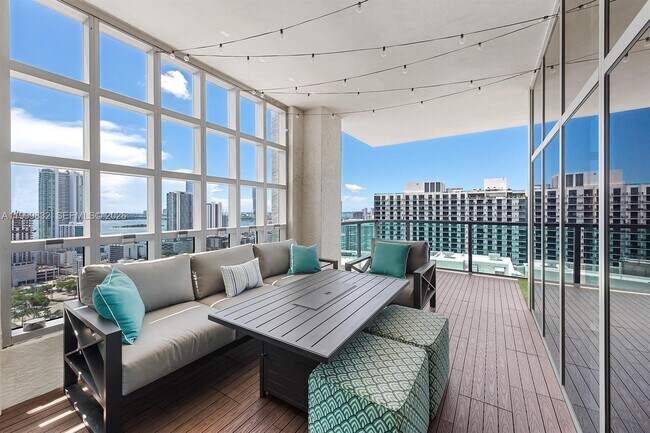 Building Photo - 3301 NE 1st Ave