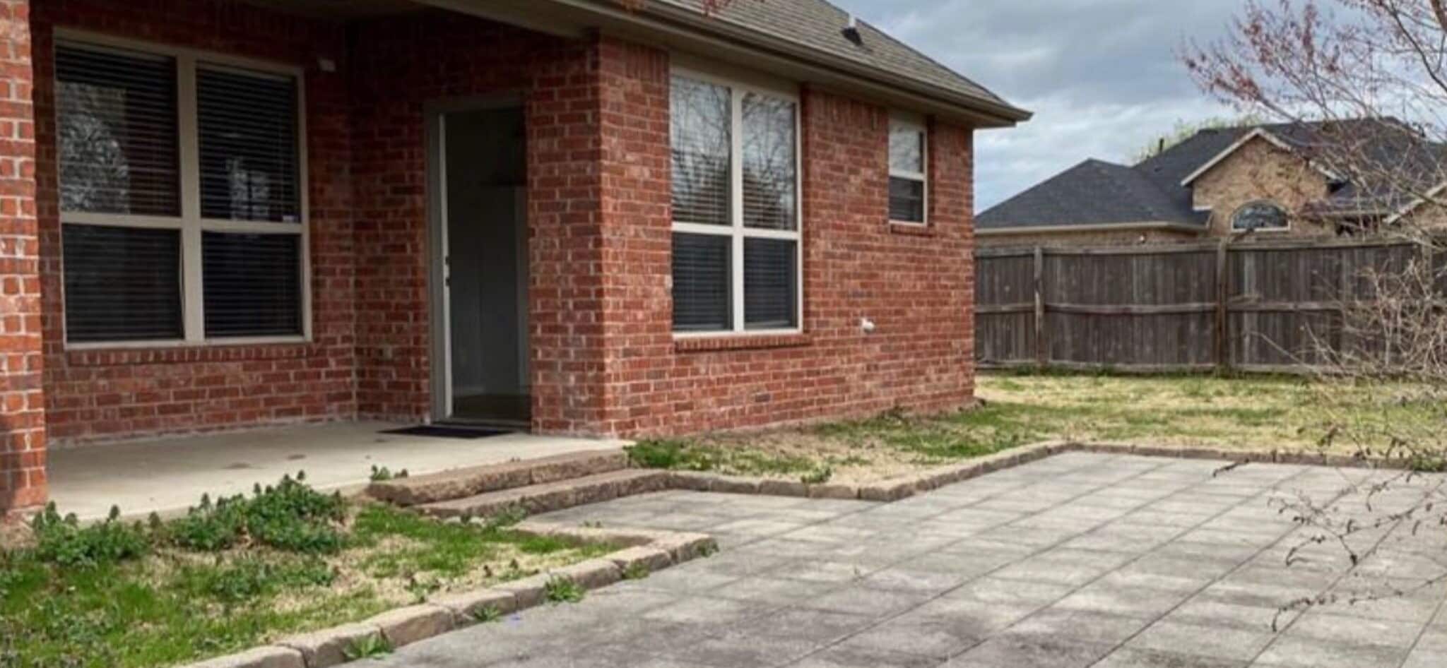 Building Photo - 2622 N Brush Creek Dr