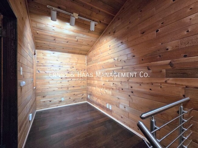 Building Photo - 1330 Ximeno Ave