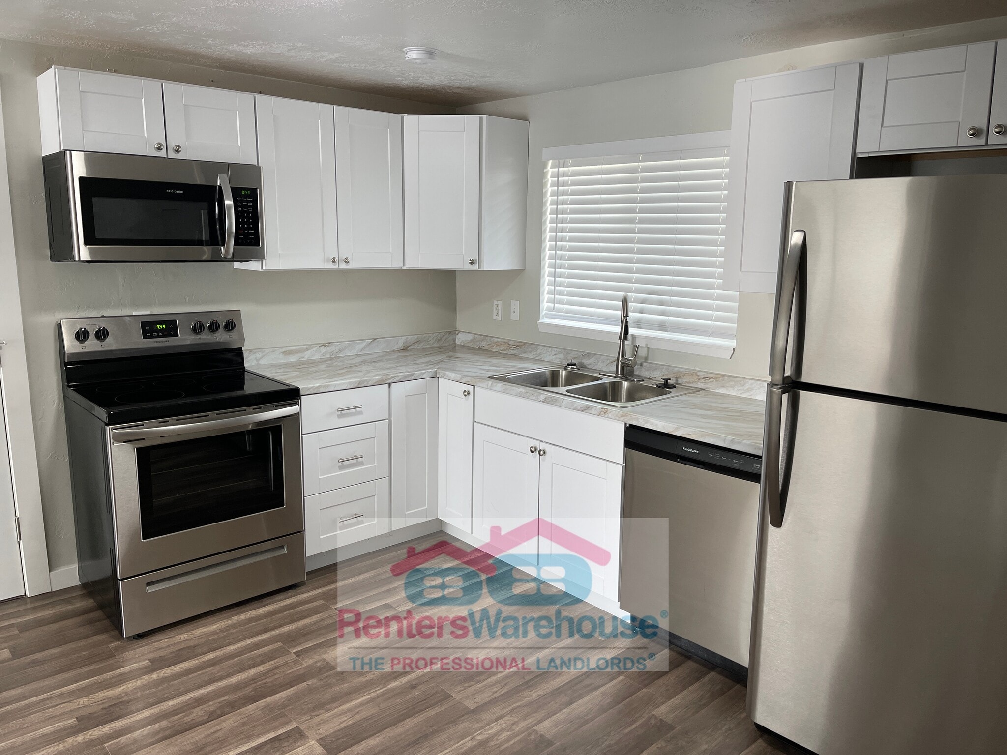 Building Photo - 190 S 1680 W