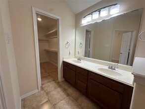 Building Photo - 18922 Wellock Ln