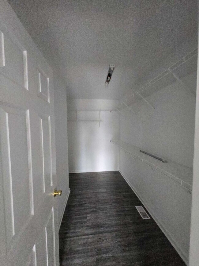 Building Photo - Fenced in 4 Bed /2 Bath House in Ringgold