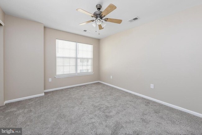 Building Photo - 117 Lionheart Ln