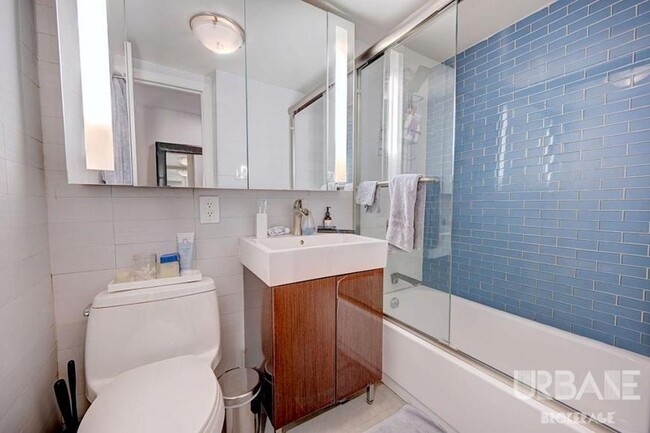 Building Photo - 1 bedroom in NEW YORK NY 10014