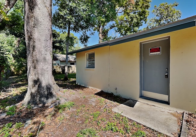 Building Photo - 9610 N 12th St