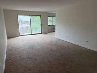 Building Photo - 401 S Grove Ave