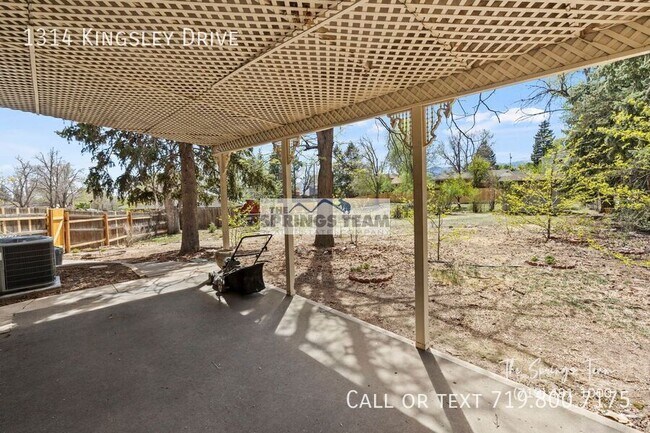 Building Photo - 1314 N Kingsley Dr