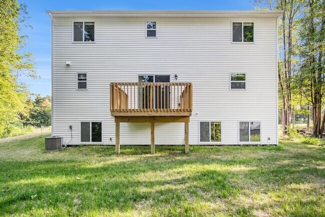 Building Photo - 15088 Krueger St