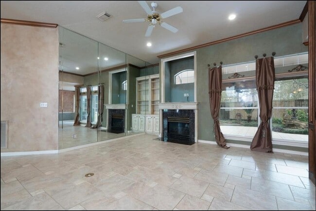 Building Photo - 17422 Palisander Ct