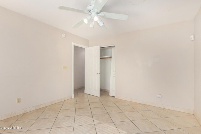 Building Photo - 8812 W Pinnacle Peak Rd