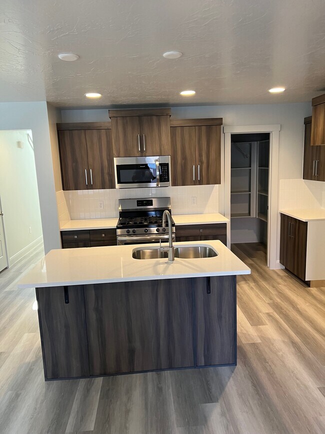 Building Photo - 4170 Phobos Wy