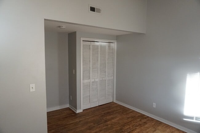 Building Photo - 2BR/2BA Townhome in Caneel Cove, Midtown W...