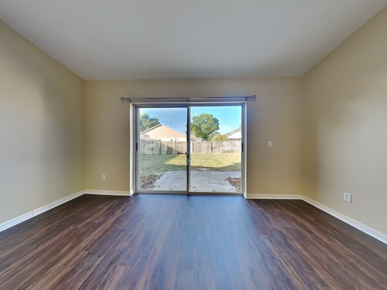 Building Photo - 11234 Andy Dr