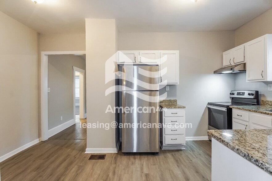 Building Photo - 1804 31st St SW