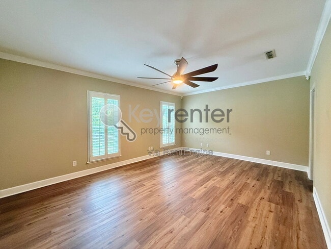 Building Photo - 3166 Waterfront Dr