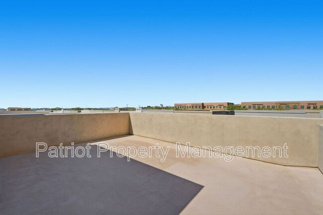 Building Photo - 7347 E Vista Bonita Dr