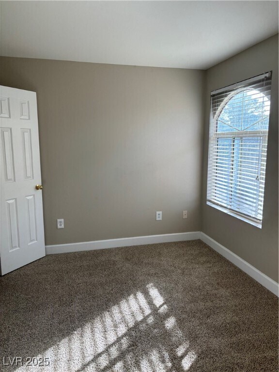 Building Photo - 910 Elegant Coral Ave