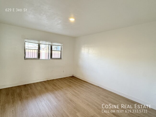 Building Photo - 629 E 3rd St