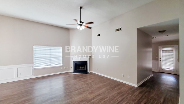 Building Photo - 8702 Goswell Dr