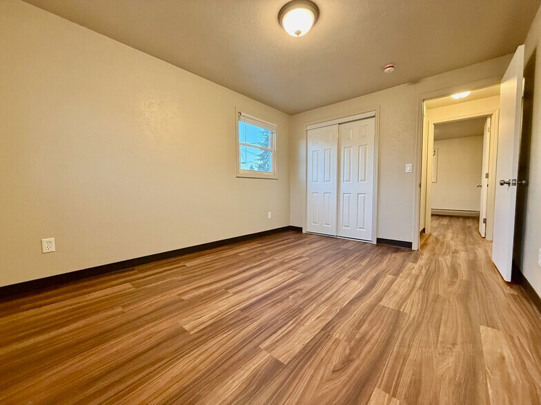 Building Photo - 420 N Norwood Ave