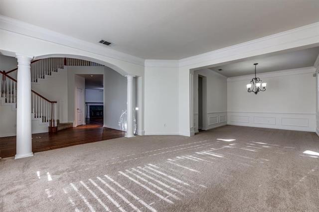 Building Photo - 8924 High Meadows Dr