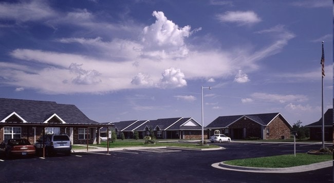 Building Photo - White Pine Estates