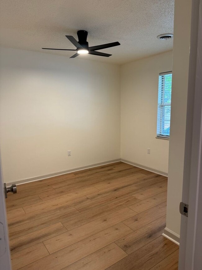 Building Photo - 5010 Trace Manor Ln