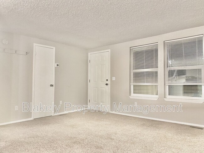 Building Photo - Quinella Ct, 5155