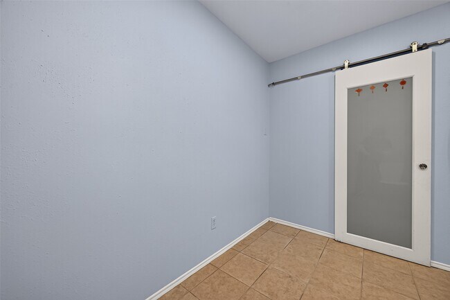 Building Photo - 12327 Fern Meadow Dr