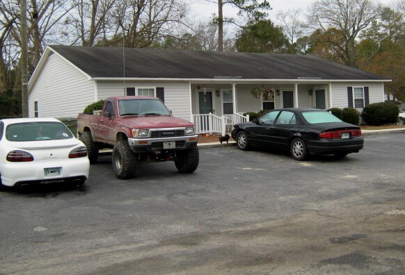 Building Photo - 307 Rollins St