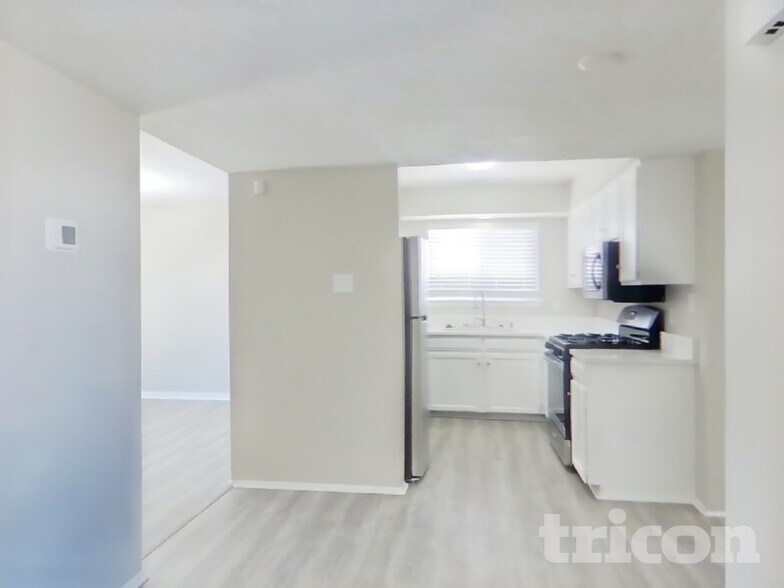 Building Photo - 5208 Territorial Rd NW