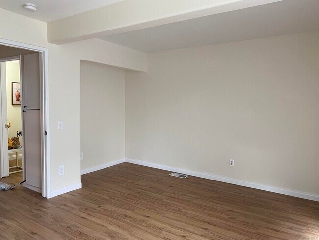 Building Photo - 2333 Caringa Way