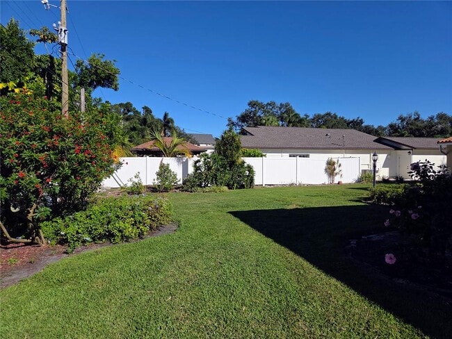 Building Photo - 124 Giralda Blvd NE