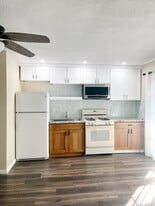 Building Photo - 15023 Hornell St