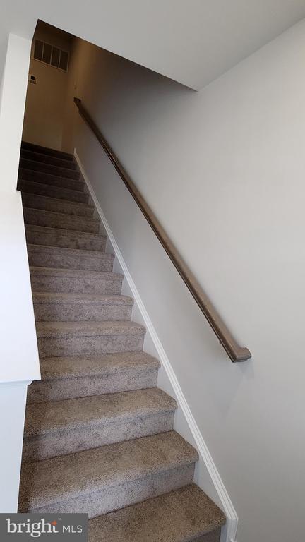 Building Photo - 12 Nelsons Wy