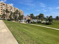 Building Photo - 60 Surfview Dr