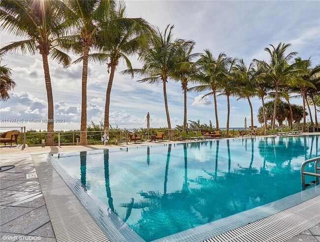 Building Photo - 1 br, 1 bath Condo - 6801 Collins Ave # 1101