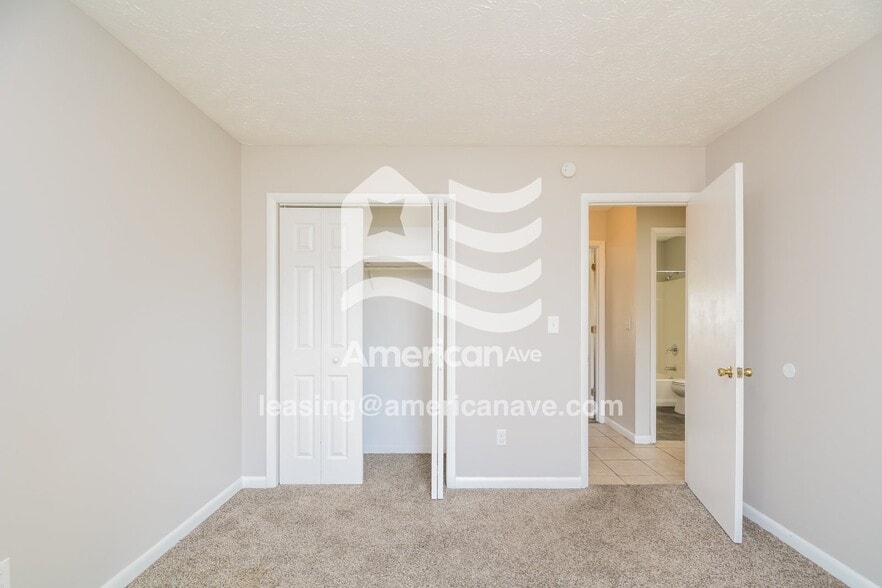 Building Photo - 1030 Bradley St