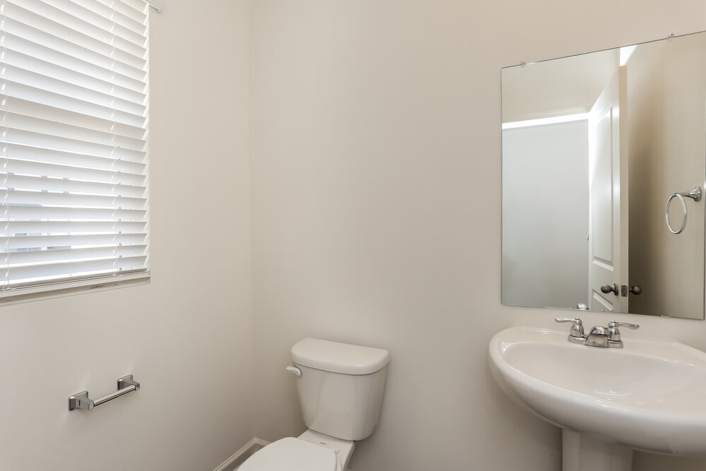 Building Photo - 7651 Saffron Ave