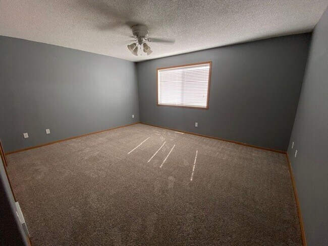 Building Photo - 6013 23rd St S