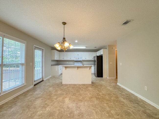 Building Photo - 1159 Bartlett Dr