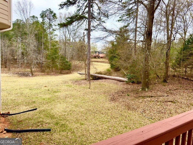 Building Photo - 219 Deerhill Dr