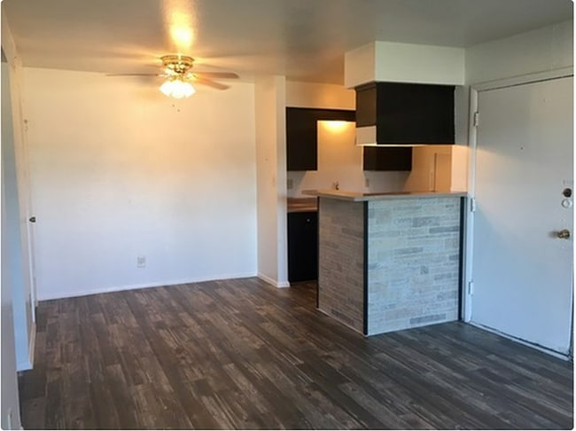 Sterling Heights Apartments Interior - Sterling Heights (OK)