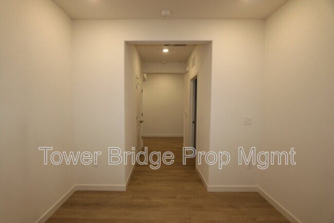 Building Photo - 4249 Privas Wy