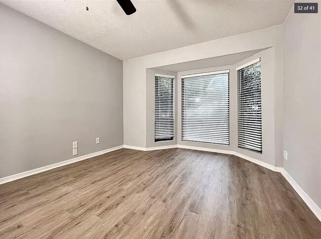 Building Photo - 326 Warm Springs Cir