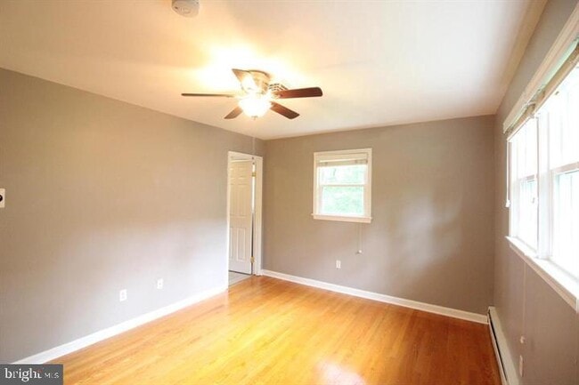 Building Photo - 4401 Jackson Pl